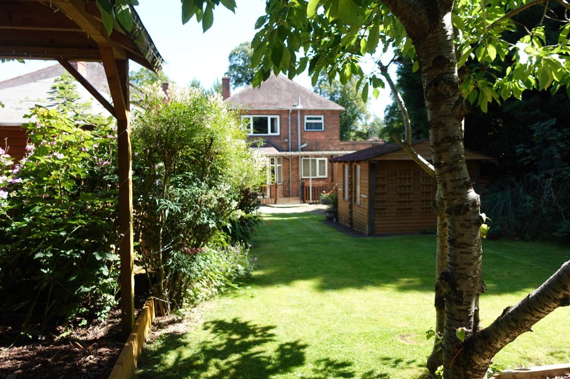 Huge 9 Bed Property Sleeps 17, Near Nec, City Centre, Hs2 Birmingham Exteriér fotografie