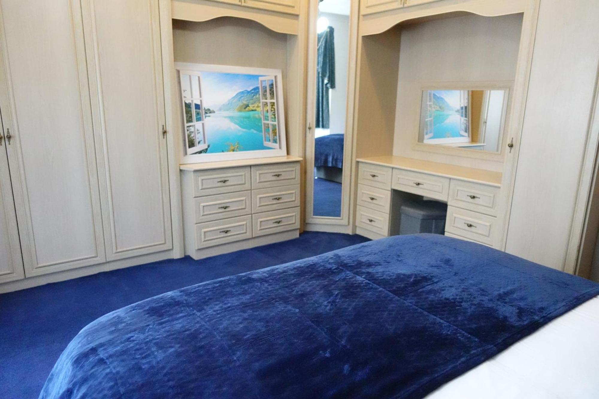 Huge 9 Bed Property Sleeps 17, Near Nec, City Centre, Hs2 Birmingham Exteriér fotografie