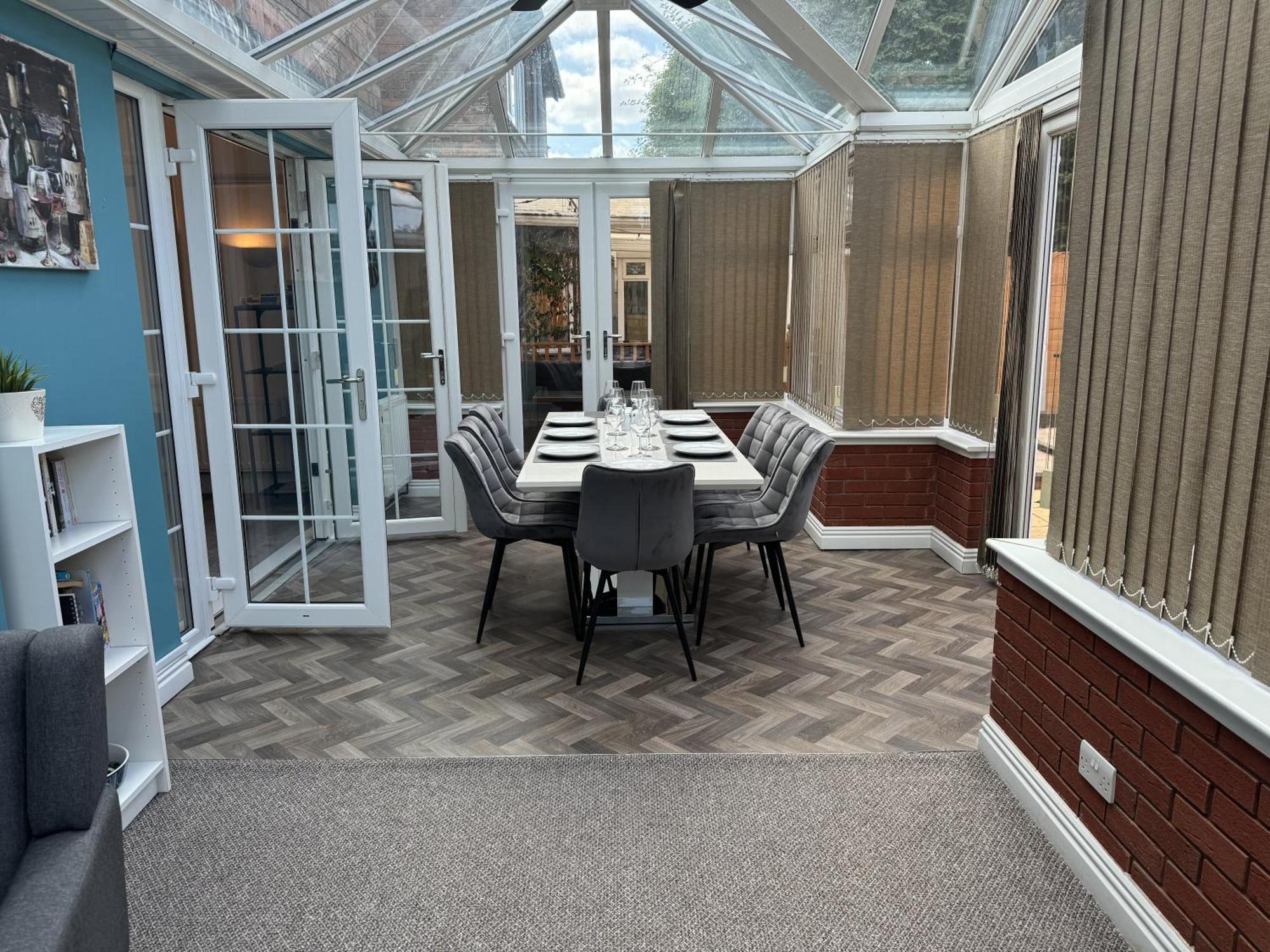 Huge 9 Bed Property Sleeps 17, Near Nec, City Centre, Hs2 Birmingham Exteriér fotografie